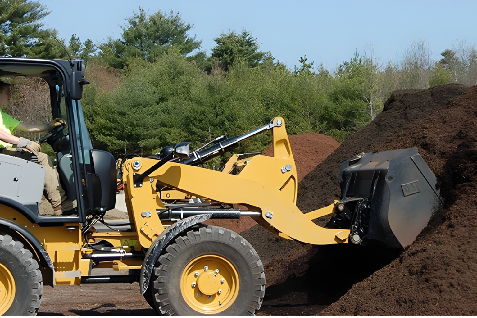 bulk material delivery Slidell LA topsoil sand gravel mulch